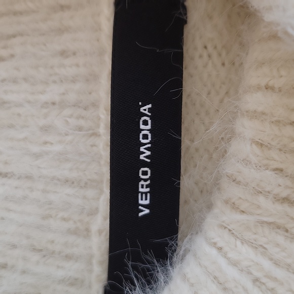 Vera Moda sweater - Picture 7 of 13